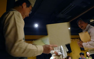 120406c.jpg